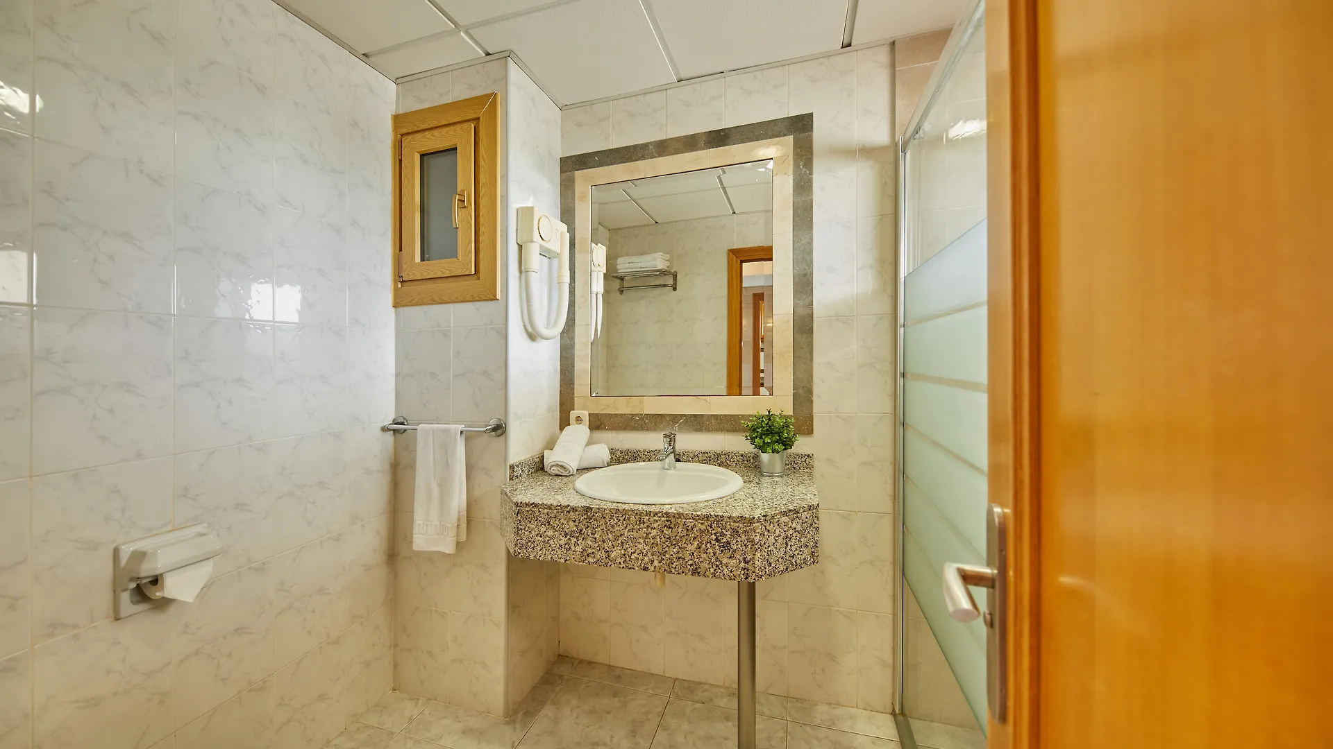 Apartamentos Ben-Hur Playa de Palma  2*, Playa de Palma (Mallorca) İspanya